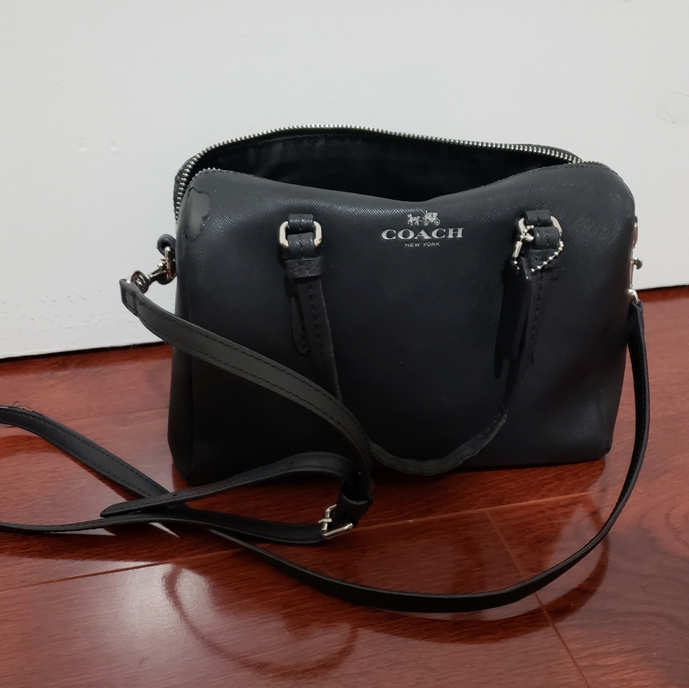 *MUST GO* Coach Mini Crossbody